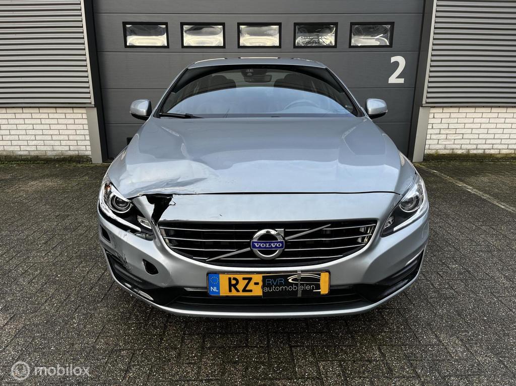 Volvo S60 1.5 T3 AUTOMAAT/NAVI/LEER/PDC, Zwart, 4 cilinders, S60, Leder