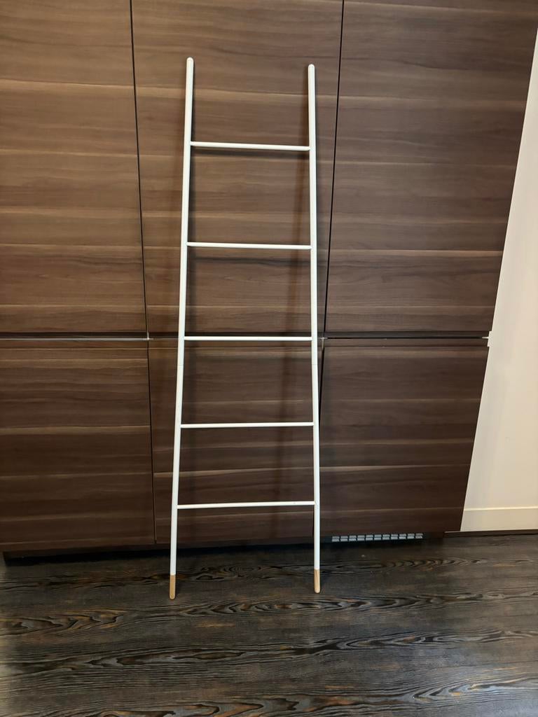 Witte decoratieve ladder, Ophalen, Gebruikt, Ladder, Minder dan 2 meter