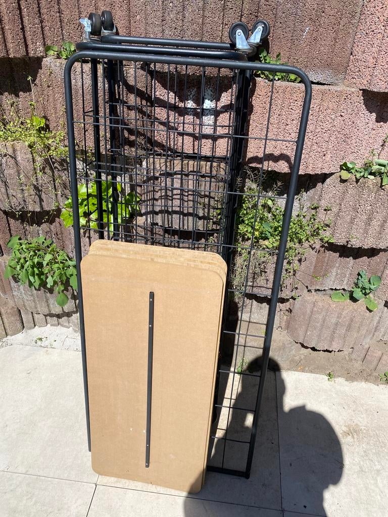 Gratis bakkerskast lees omschrijving, Ophalen, Zo goed als nieuw