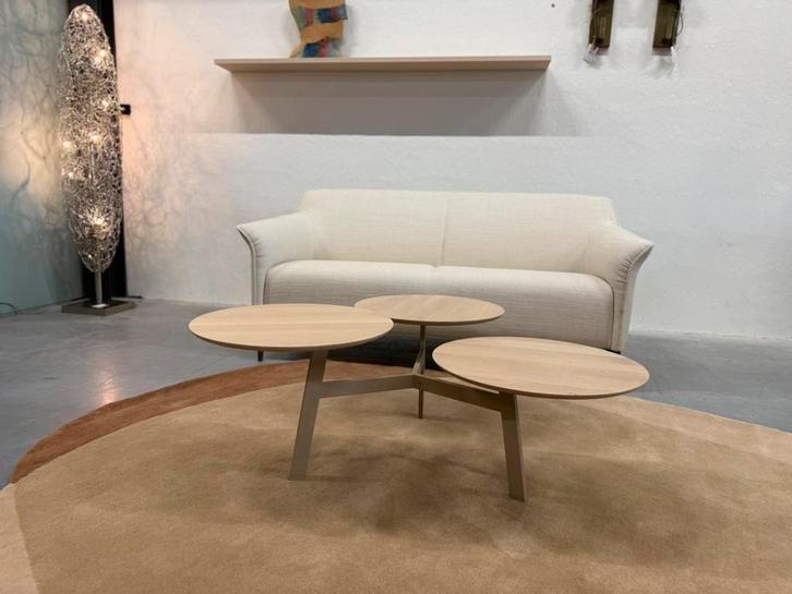 Nieuw Leolux Ninfea Rondo Salontafel Hout design Tafel, Huis en Inrichting, Tafels | Salontafels, Nieuw, Rond, Ophalen of Verzenden