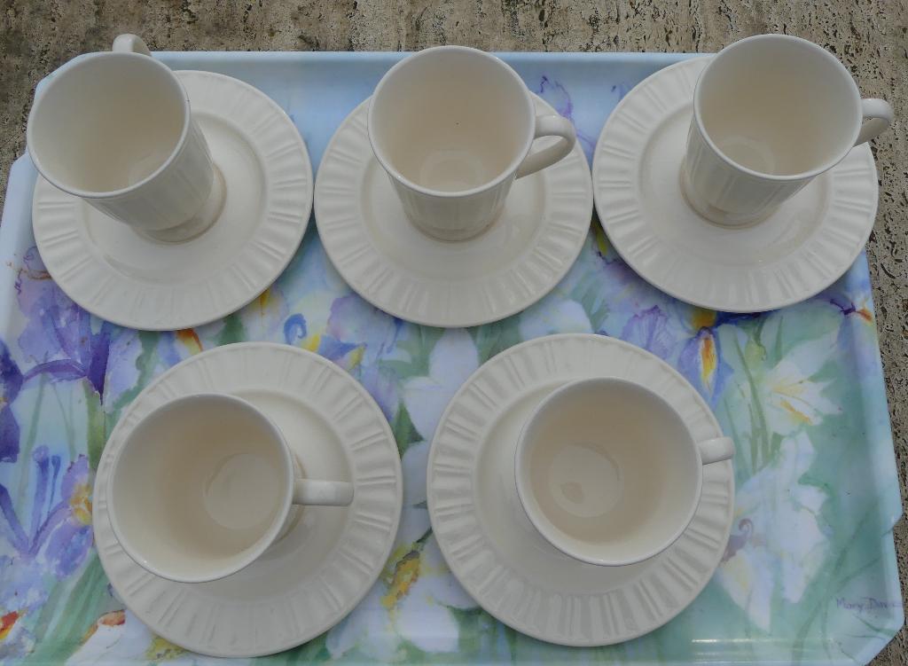 Nieuw Queen's Garden Servies Tijd voor een Feestje, Huis en Inrichting, Keuken | Servies, Nieuw, Ophalen of Verzenden, Bord(en)