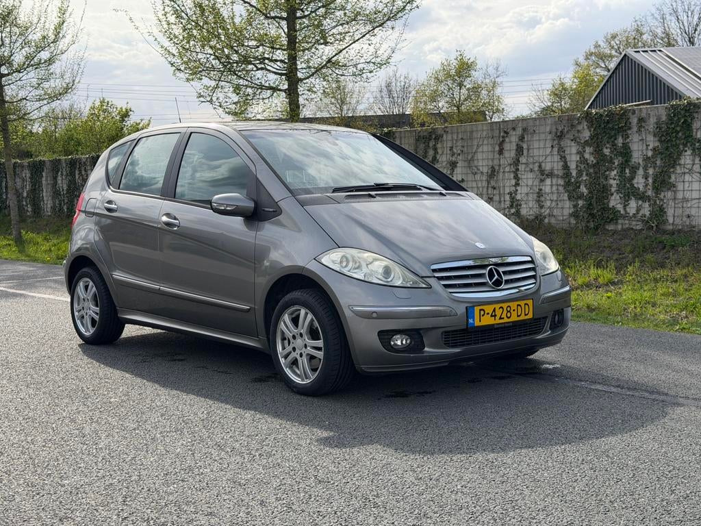 Mercedes-Benz A-klasse 200 Elegance Automaat Cruise Clima, Auto's, Mercedes-Benz, Euro 5, 136 pk, Elektronische parkeerrem, Zwart