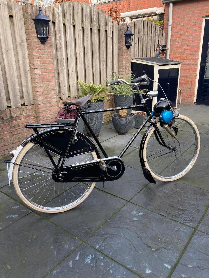 oldtimer fietsen met hulpmotor, Fietsen en Brommers, Overige Fietsen en Brommers, Gebruikt, Ophalen