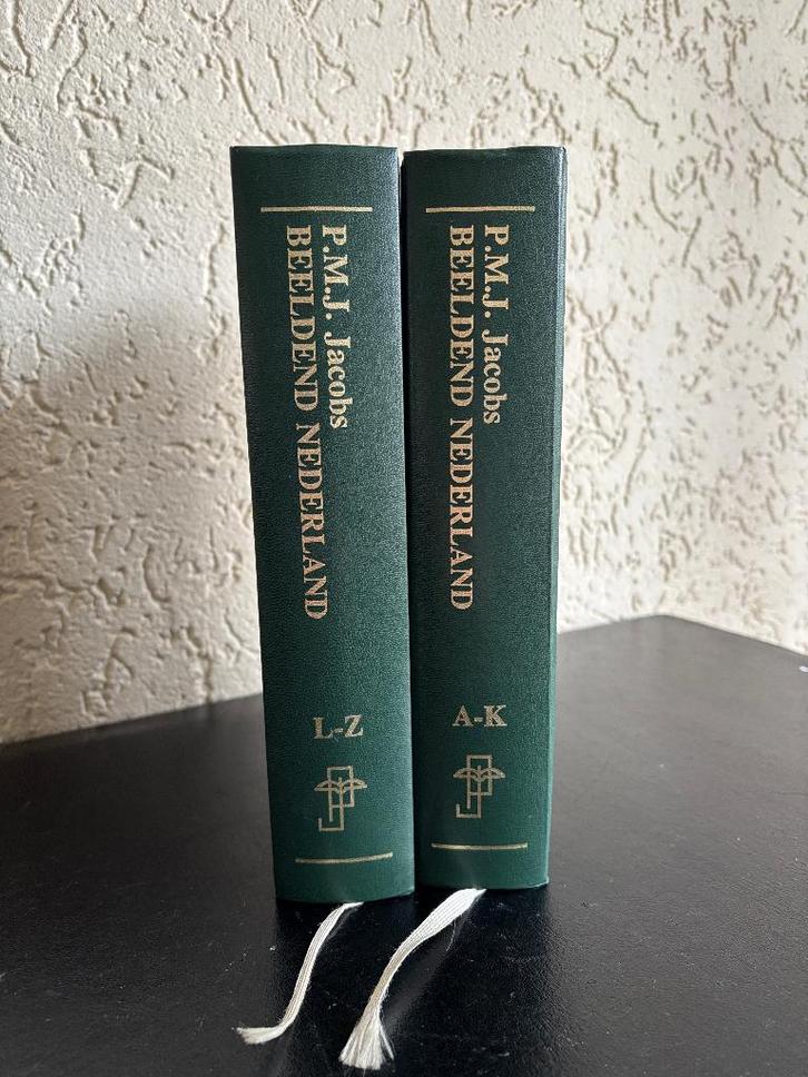 P.M.J. Jacobs - Beeldend Nederland, biografisch handboek, Boeken, Kunst en Cultuur | Beeldend, Zo goed als nieuw, Schilder- en Tekenkunst