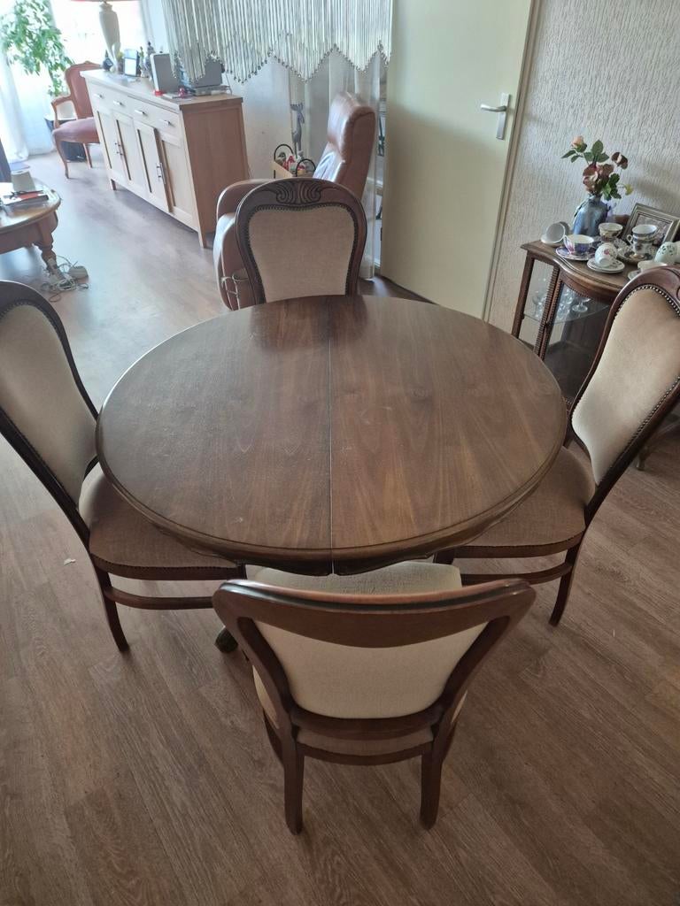 ronde uitschuifbare eettafel met 4 stoelen, Ophalen, 4 tot 6 stoelen