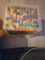 79-delige set Twin Tip Markers in handige opbergdoos, Hobby en Vrije tijd, Tekenen, Ophalen of Verzenden, Zo goed als nieuw, Potlood of Stift