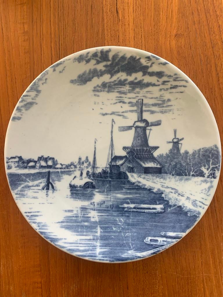 Delfts blauw bordje met molen en water, Ophalen of Verzenden