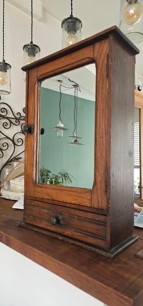 Antiek Frans Medicijn Wandkastje met Spiegel, Antiek en Kunst, Ophalen