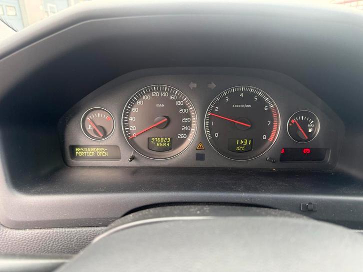 Volvo V70 2.4 140PK 2005 Zwart, Auto's, Volvo, Particulier, V70, Benzine, D, Stationwagon, Handgeschakeld, Origineel Nederlands