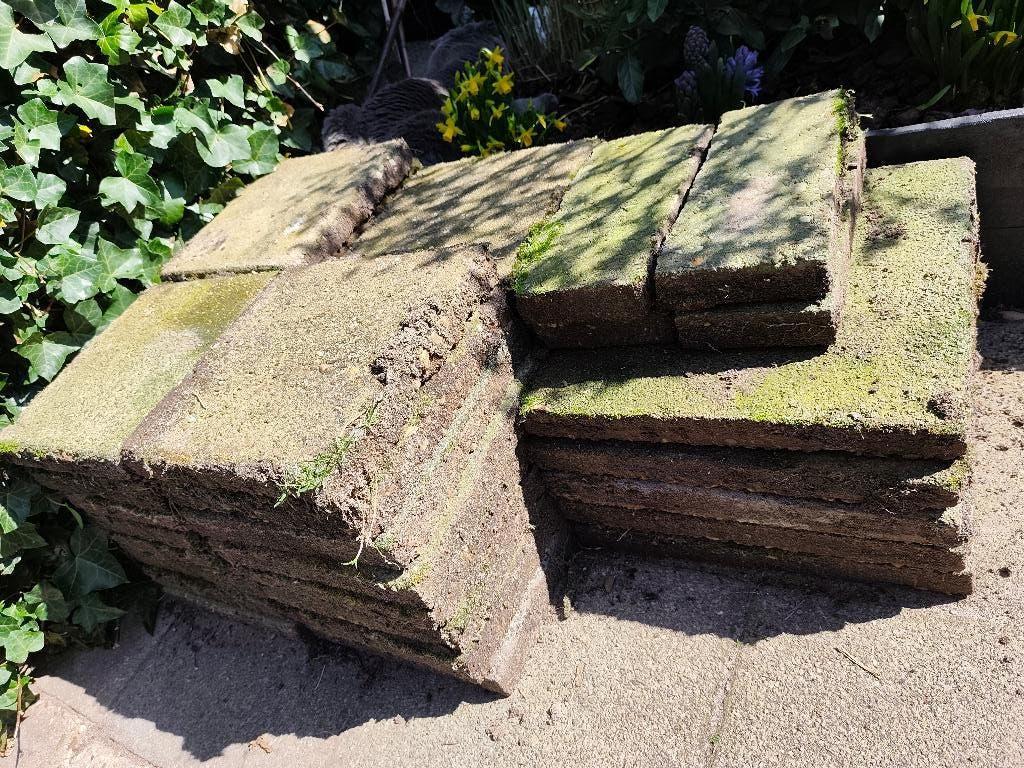 Betonnen tuintegels, Ophalen, Gebruikt