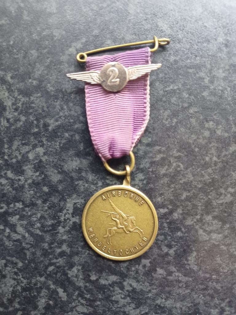 Medaille Airborne wandeltochten Renkum (wing 2), Ophalen, Overige materialen, Nederland