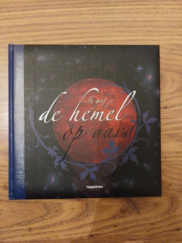 De Hemel op Aarde - Happinez Boek, Achtergrond en Informatie, Ophalen of Verzenden, Zo goed als nieuw, Happinez