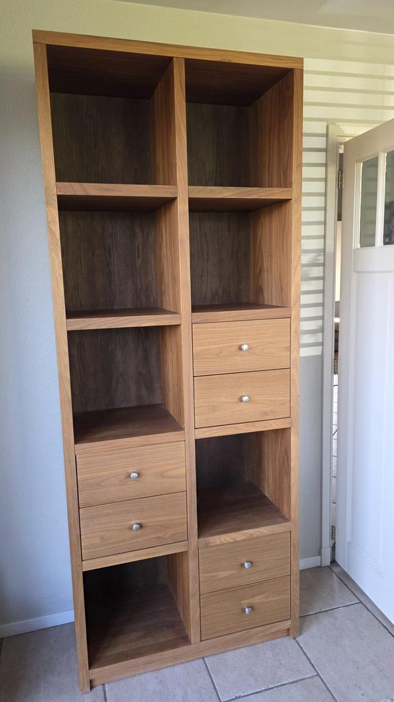 Notenhouten kast, Huis en Inrichting, Kasten | Boekenkasten, Ophalen, 50 tot 100 cm, Zo goed als nieuw, Minder dan 100 cm