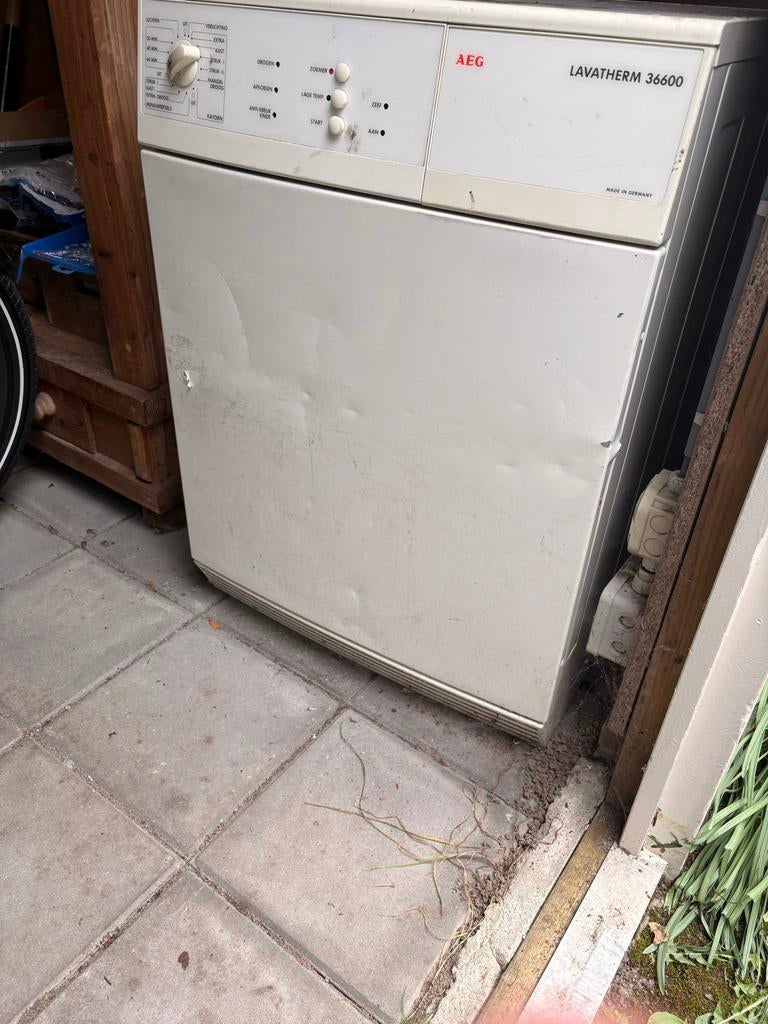 Defecte AEG Lavatherm 36600 droger voor onderdelen, Ophalen, 6 tot 8 kg, Voorlader, Niet werkend