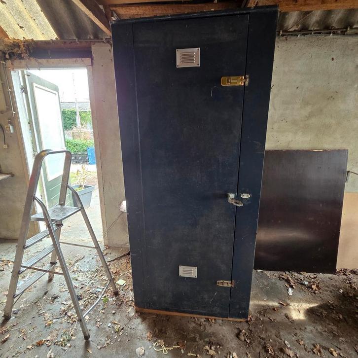 Grote zadelkast, zeer ruim., Dieren en Toebehoren, Paarden en Pony's | Overige Paardenspullen, Gebruikt, Overige soorten, Ophalen of Verzenden