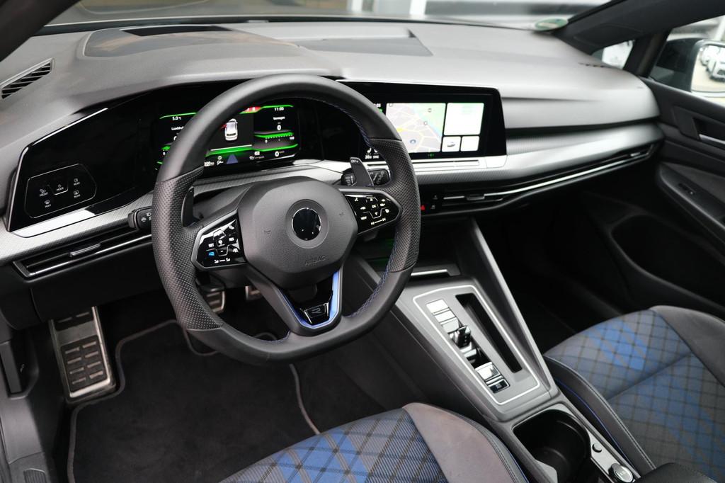 Volkswagen Golf 8 2.0 TSI R 4Motion PERFORMANCE Akra Led Cam, Gebruikt, 4 cilinders, 1984 cc, Alcantara