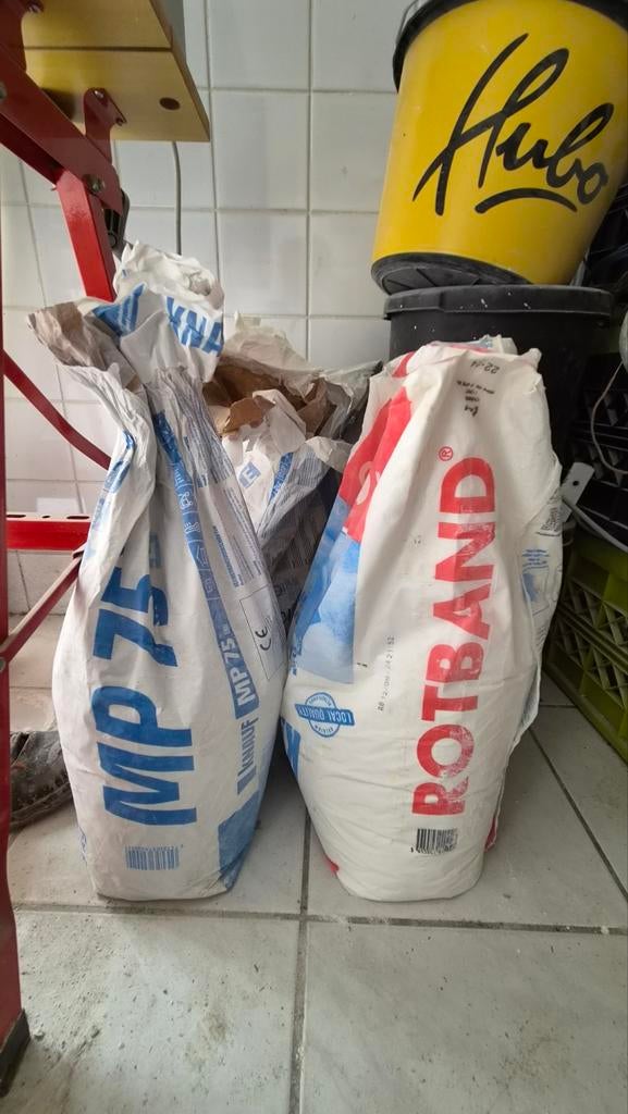 Gips rotband en mp75 3 zakken aangebroken, Ophalen, Overige materialen, Minder dan 4 cm, 15 m² of meer