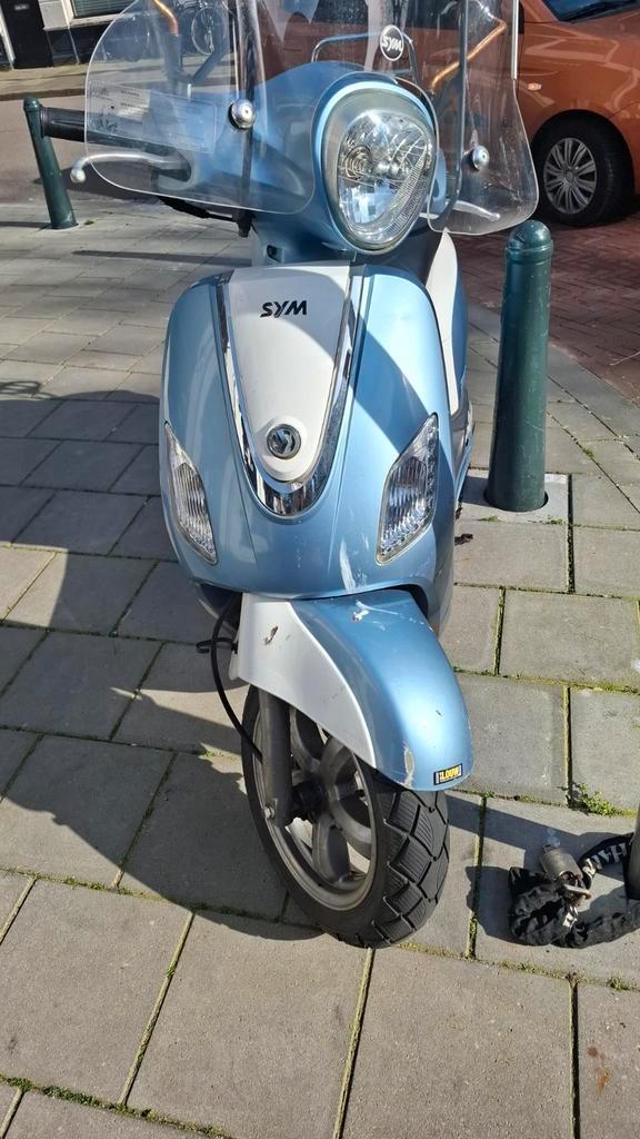 SYM Fiddle scooter - Goed onderhouden en betrouwbaar, Fietsen en Brommers, Scooters | SYM, Gebruikt, Fiddle, Maximaal 25 km/u