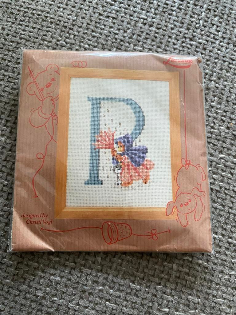 Lanarte borduurpakket letter P borduren nieuw, Ophalen of Verzenden, Nieuw, Handborduren, Borduurpakket