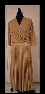 Rinascimento. Nieuwe jurk met plissé rok.Goud geel. Maat L., Kleding | Dames, Jurken, Ophalen, Overige kleuren, Maat 42/44 (L)
