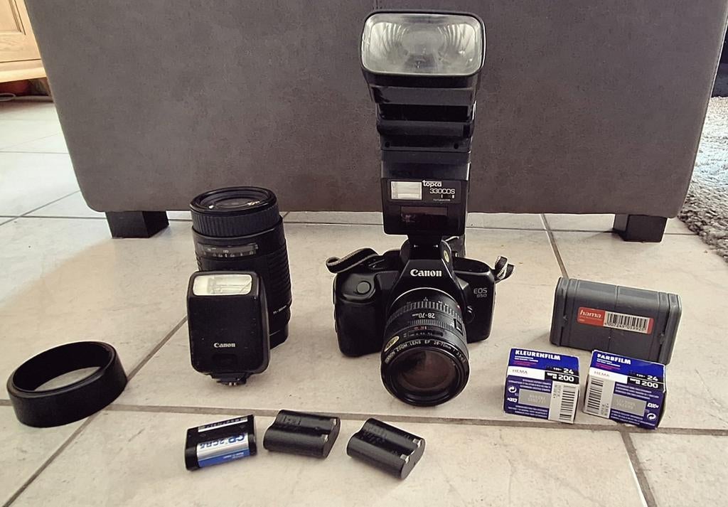 Canon EOS 850 Spiegelreflexcamera met accessoires, Ophalen of Verzenden, Gebruikt, Spiegelreflex, Canon