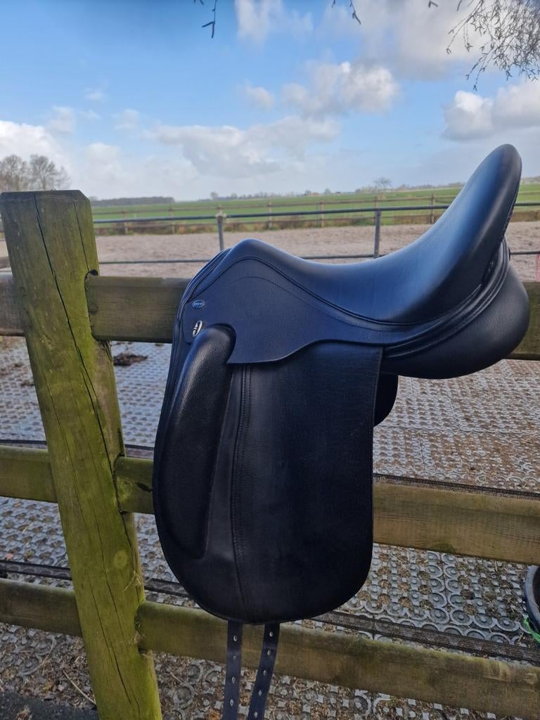 Dressuurzadel fryso 17,5 inch, Ophalen, Dressuur