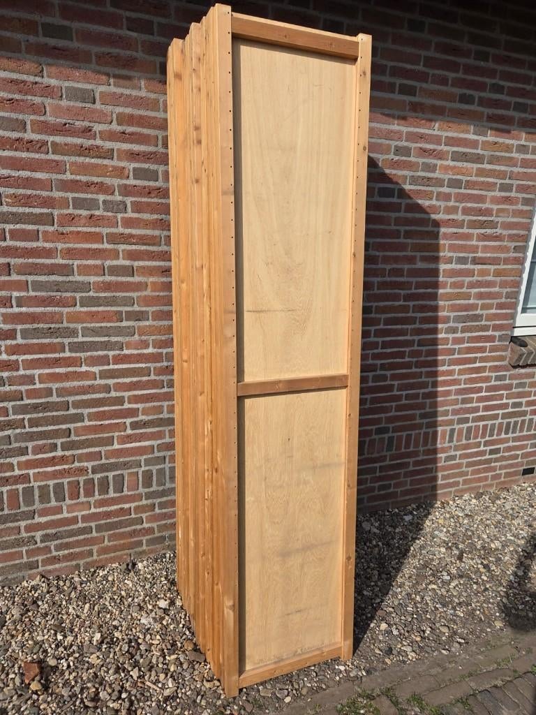 Lundia dichte eind staanders 50cm diep / 220cm hoog, Ophalen, Gebruikt