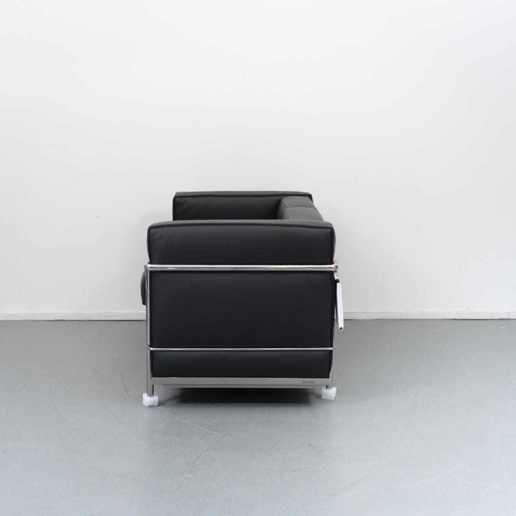 2x Cassina LC2 Tweezits Bank Le Corbusier Zwart – Leer, Niet ingevuld, Niet ingevuld, Rechte bank, Leer