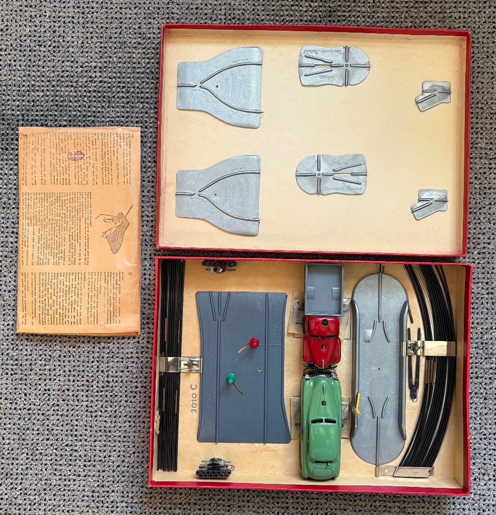 Schuco varianto doos 3010C met 2 auto’s, Ophalen of Verzenden