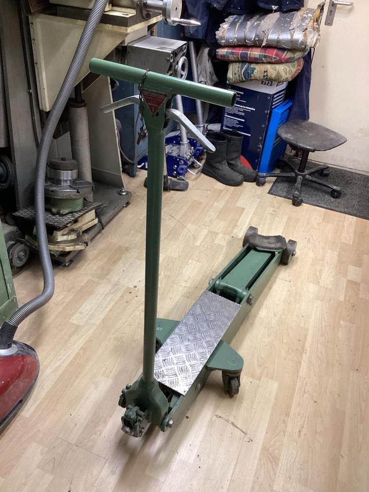 Werkplaatskrik langmodel, Auto diversen, Krikken, Gebruikt, Garagekrik, Hydraulisch, Ophalen