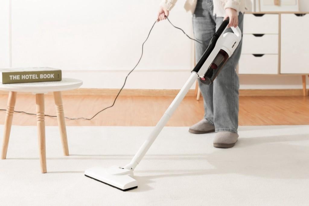 VAN 70 VOOR 20 EURO - KRUIMELDIEF   STOFZUIGER SWISS  PRO  +, Nieuw, Ophalen of Verzenden, ., Minder dan 1200 watt