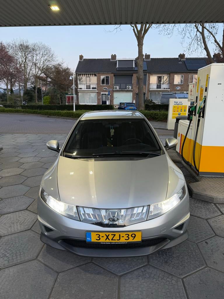 Honda civic 1.8  2008 Grijs, Auto's, 15 km/l, 1799 cc, Particulier, 500 kg
