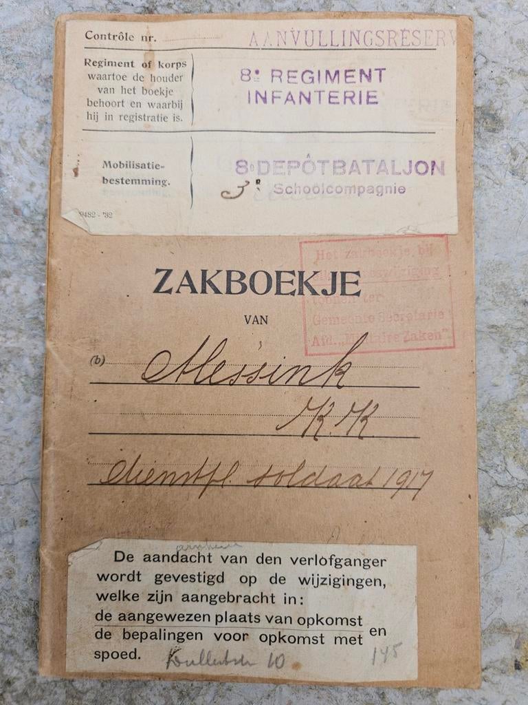 Zakboekje 8e Regiment Infanterie, Ophalen of Verzenden, Landmacht, Nederland, Boek of Tijdschrift