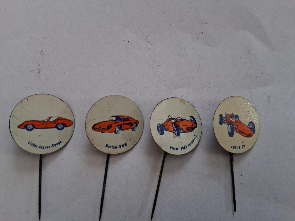 Vintage speldjes historische raceauto' s *eureka*, Verzamelen, Ophalen of Verzenden, Gebruikt, Sport, Speldje of Pin