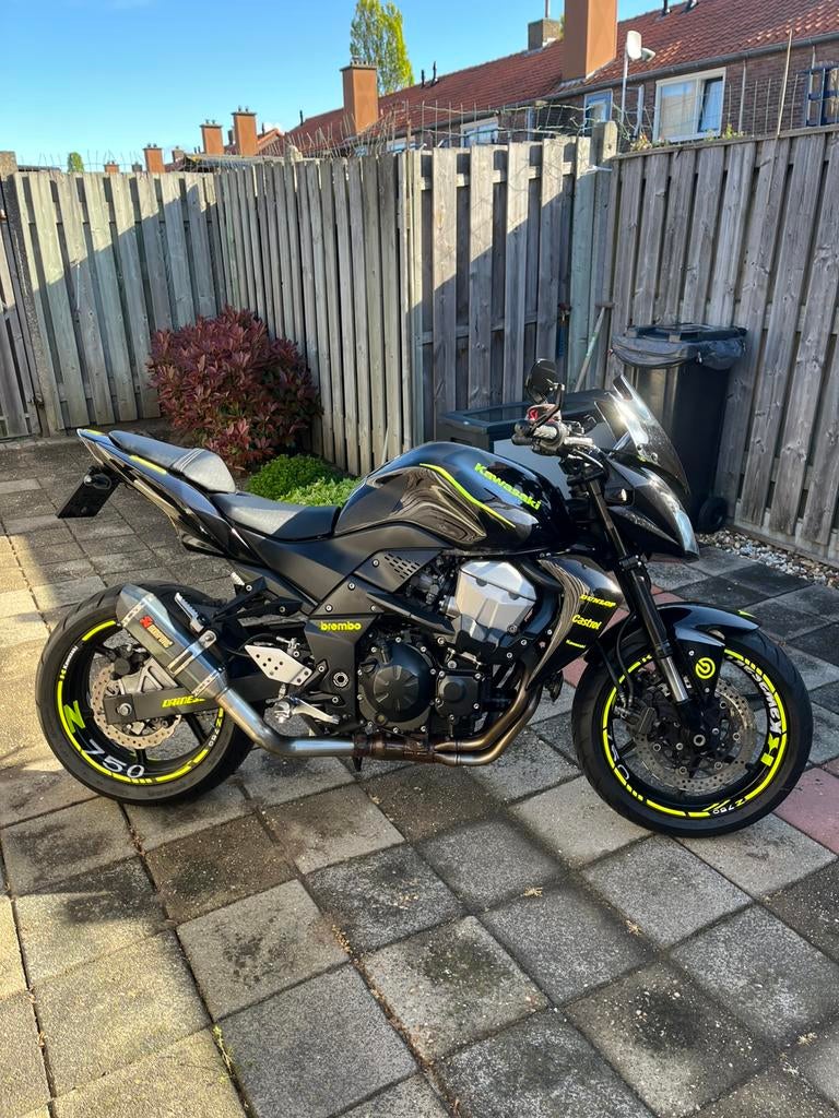 Kawasaki z750 2008 + orginele onderdelen, Ophalen, Gebruikt