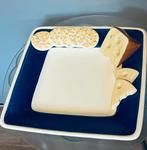 Lotus Novelty 1999 Keramische kaas- en crackersschaal, Keramiek, Nieuw, Ophalen of Verzenden, Schaal of Schalen