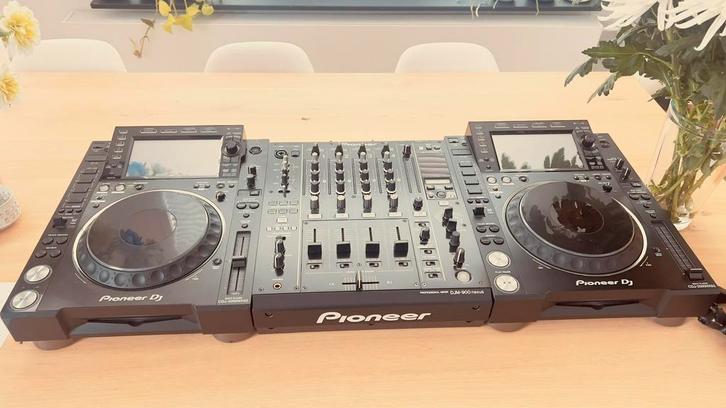 Pioneer CDJ 2000 NXS2 set met DJM 900 Nexus mixer, Muziek en Instrumenten, Dj-sets en Draaitafels, Gebruikt, Dj-set, Pioneer, Ophalen