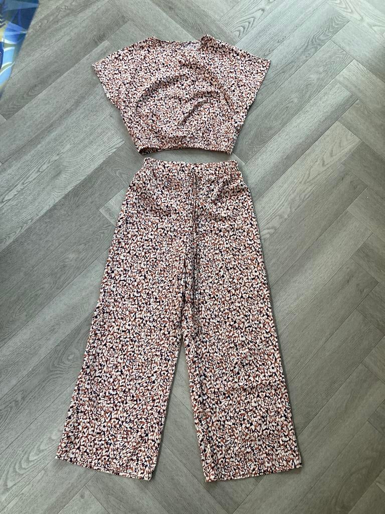 Top en broek maat M, Kleding | Dames, Jumpsuits, Ophalen of Verzenden, Zo goed als nieuw, Maat 38/40 (M)