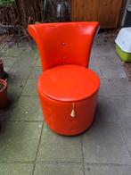 Vintage Oranje Poef/Stoel met Opbergruimte, Huis en Inrichting, Stoelen, Kunststof, Gebruikt, Overige kleuren, Eén