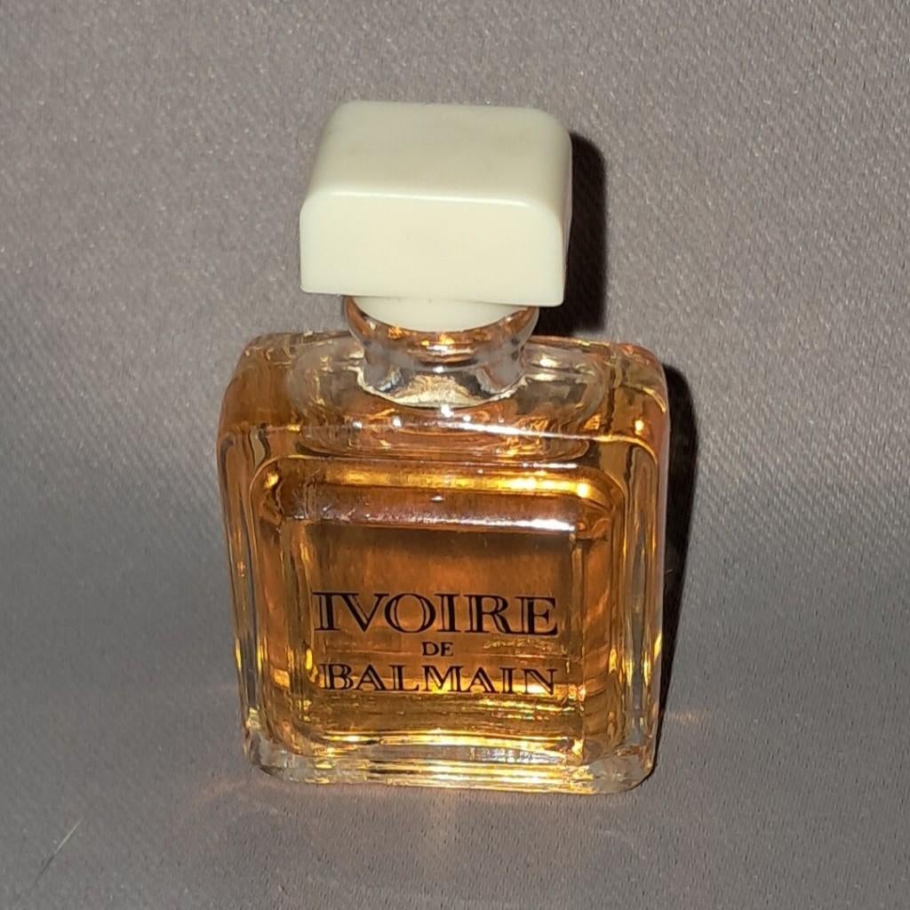 Volle parfum mini Balmain Ivoire, Ophalen of Verzenden, Zo goed als nieuw, Miniatuur, Gevuld