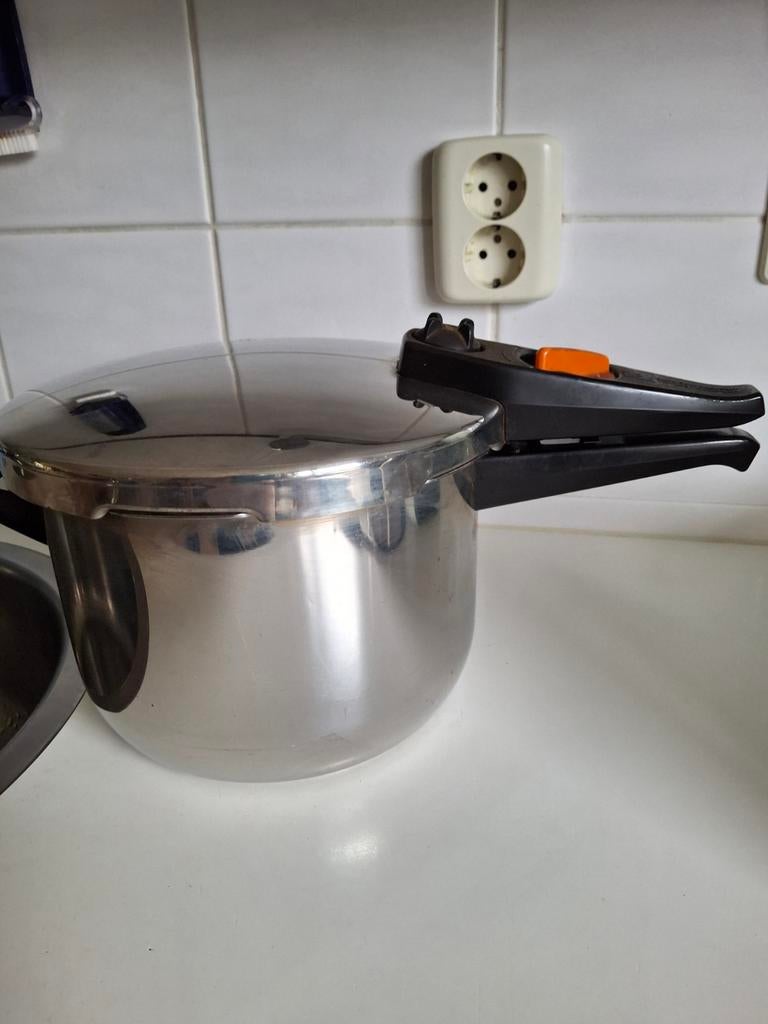 Snelkookpan WMF 4,5 roestvrij staal hoge drukpan - Gebruikt, Ophalen of Verzenden, Gebruikt, Rvs, Kookpan of Snelkookpan