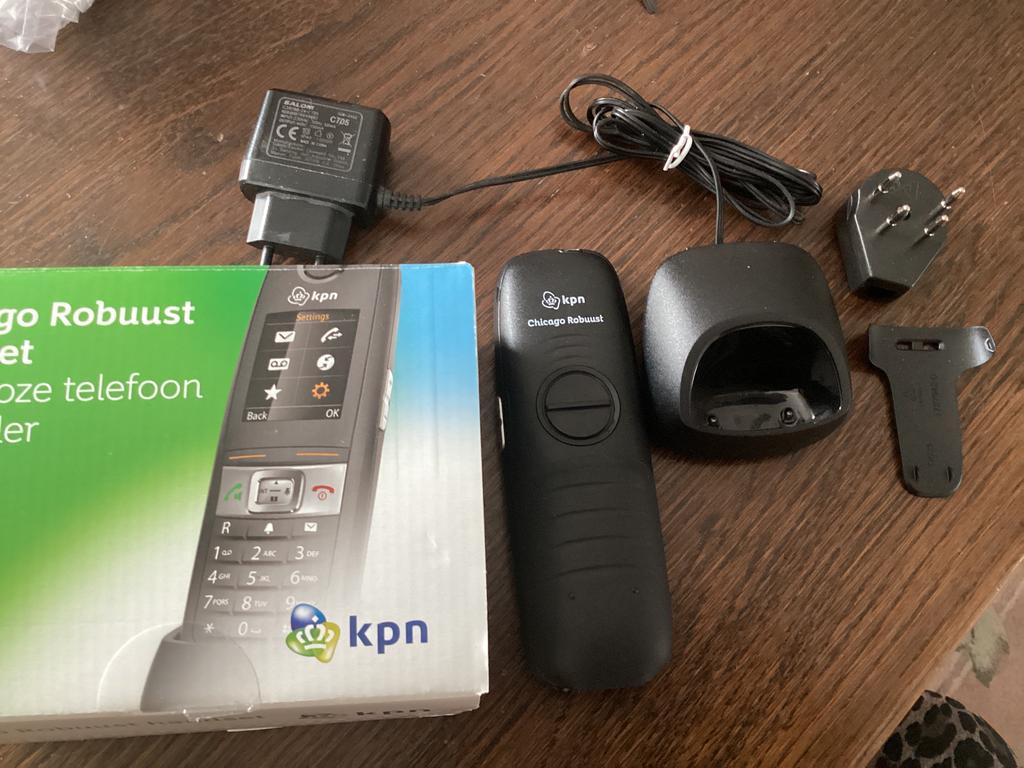 Kpn Chicago Robuust handset basis-station GIGAset telefoon, Ophalen, Zo goed als nieuw, 2 handsets
