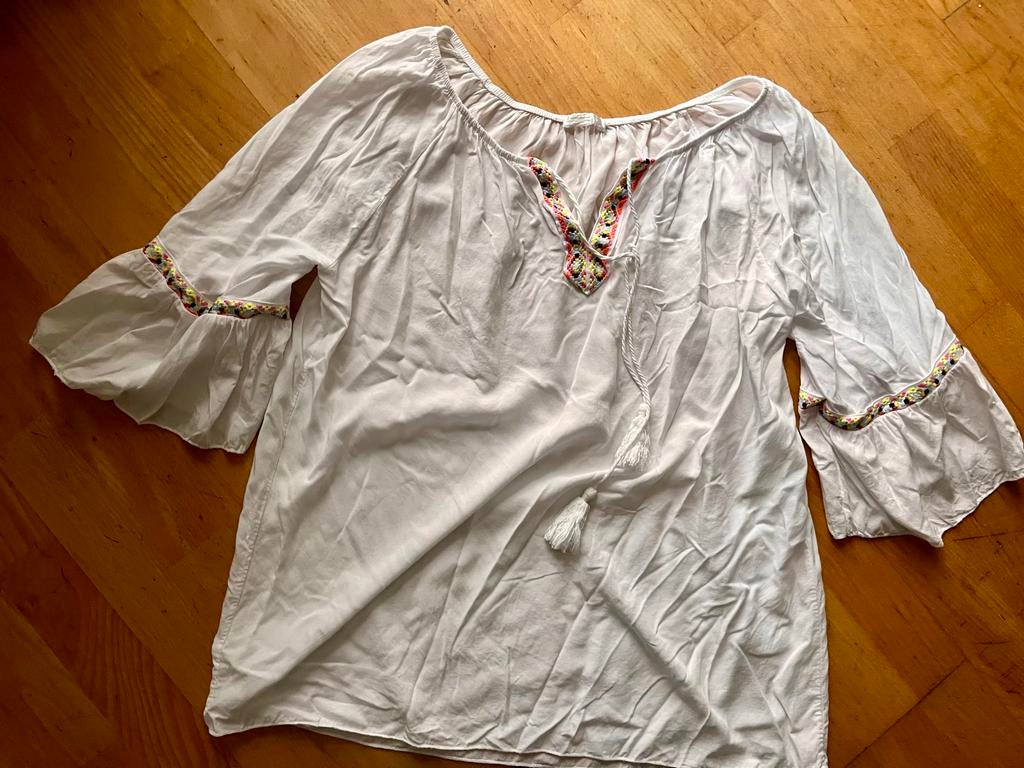 Witte blouse met details - Maat M, Ophalen of Verzenden, Zo goed als nieuw, Maat 38/40 (M), Wit