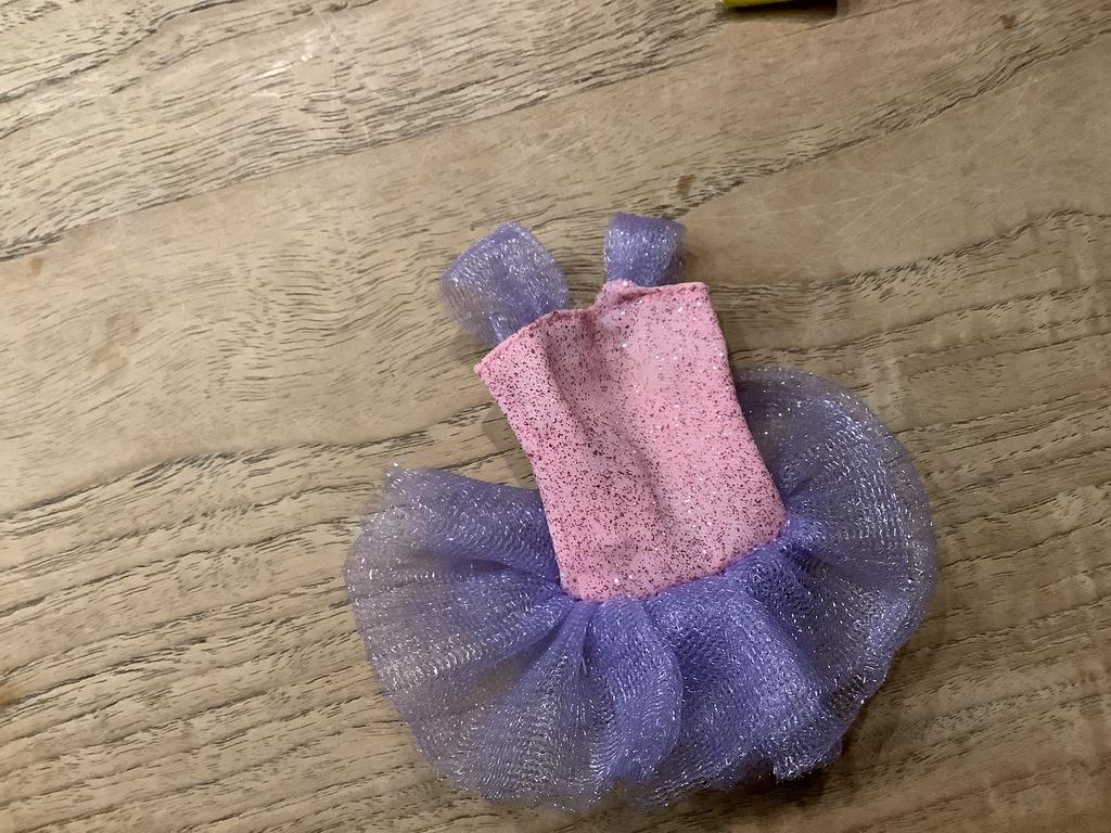 Barbie jurkje, Ophalen of Verzenden, Gebruikt, Kleertjes