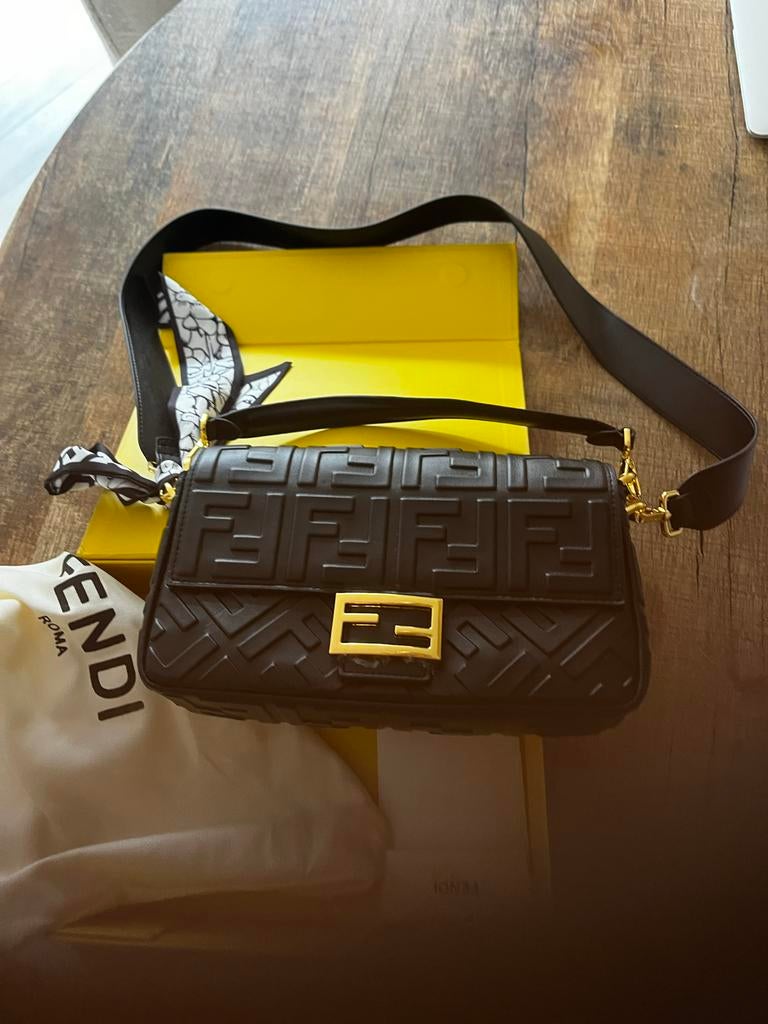 FENDI baguette midi, Ophalen of Verzenden, Nieuw, Zwart, Schoudertasje