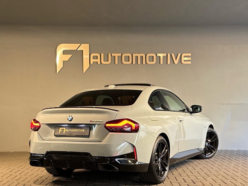 BMW 2-serie Coupé M240i xDrive Pano|Memory|HuD|Harman Kardo, Auto's, BMW, Automaat, Gebruikt, 4 stoelen, Adaptive Cruise Control