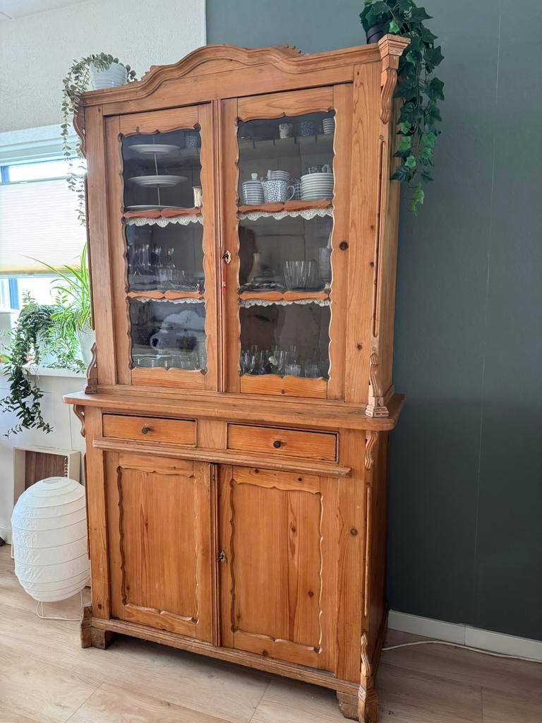 Oude grenen kast, Huis en Inrichting, Ophalen, Gebruikt, Broccante antiek landelijk, 25 tot 50 cm