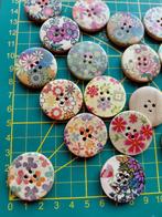 Setje vrolijke houten knopen, Hobby en Vrije tijd, Ophalen of Verzenden, Nieuw, Knoop of Knopen