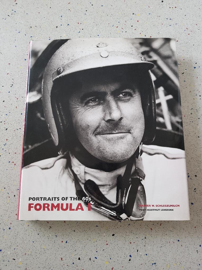 Portraits of the 60s Formula 1 fotoboek Formule 1, Ophalen of Verzenden, Zo goed als nieuw, Auto's
