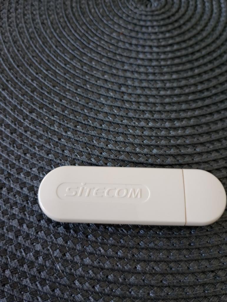 Sitecom Wireless USB Adapter - Draadloze internet dongle, Computers en Software, Netwerk switches, Ophalen, Gebruikt